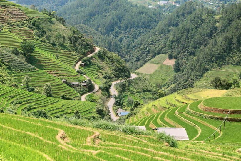 1-Day Sapa Long Trek - Rice Field Terrace, Ethnic Culture - Guides, English support, and the small-group advantage
