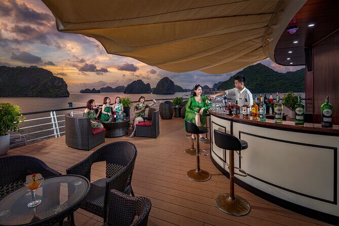 2-Day Luxury Halong Bay Aspira Cruise from Hanoi - Staff and service: the human factor on a small boat