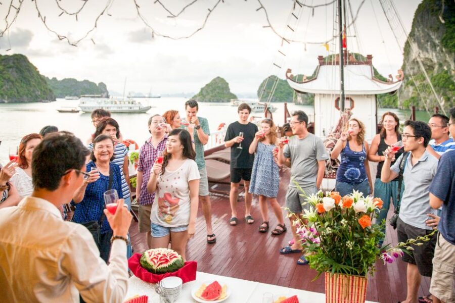 2-Day Royal Palace Ha Long Bay & Ti Top Island Cruise - Day 2: sunrise photos, Tai Chi, Surprising Cave, and a cooking class