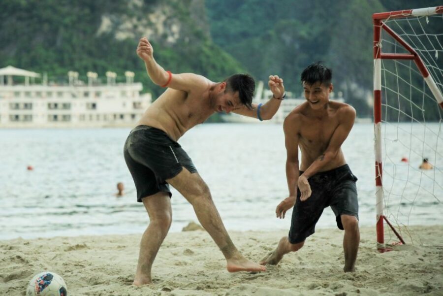 2-Day Royal Palace Ha Long Bay & Ti Top Island Cruise - Cabins, comfort, and the “royal palace” idea