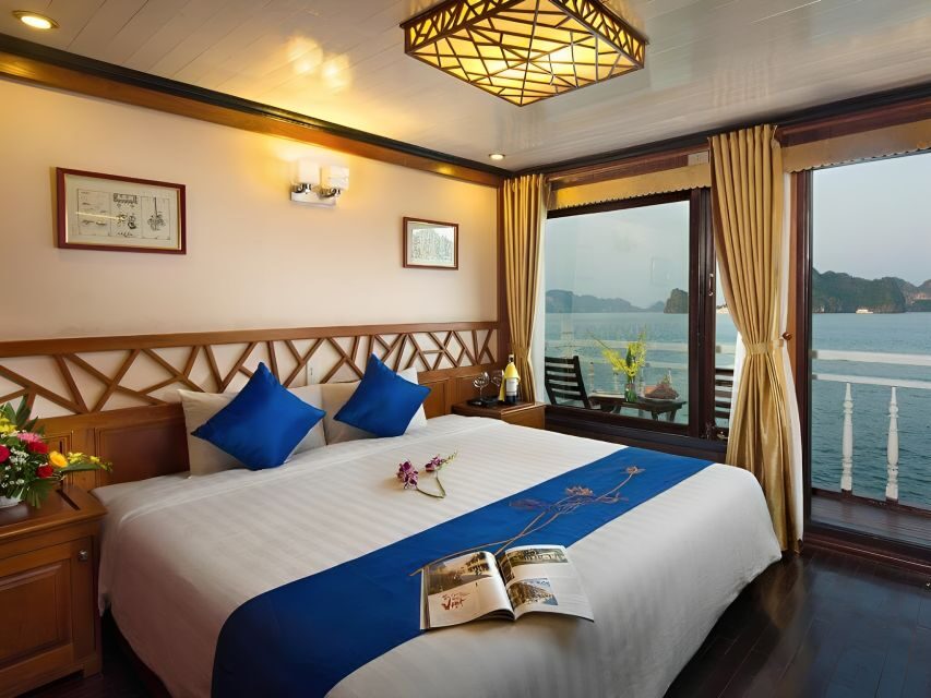 2-Day Royal Palace Ha Long Bay & Ti Top Island Cruise - Food onboard: expect more than snack-level meals