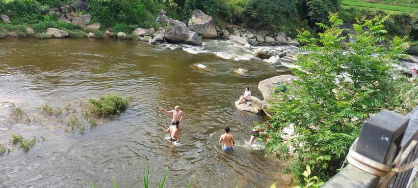 2-Day Sa Pa Ethnic Homestay Tour & Trek with Limousine Bus - Food, Culture, and the Craft-Selling Moment You Can Plan For