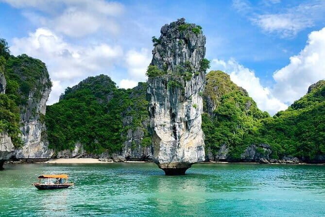 2 Days 1 Night Lan Ha, Ha Long Bay Tour With Licensed Guide - Day 1 starts in Cat Ba Town and heads to Ben Beo Port