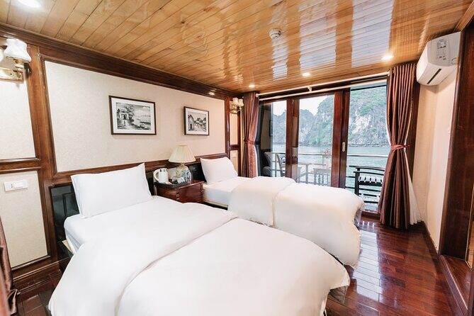 2 Days 1 Night on Lan Ha Bay at Daiichi Boutique Cruise - Food and Schedule: Dinner, Breakfast, and Two Lunches