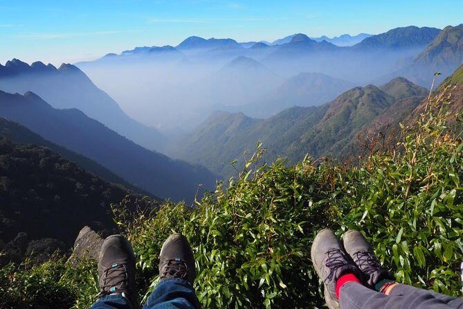 2 Days Fansipan Trekking - Base camp night: meals, sleeping gear, and the value of stopping