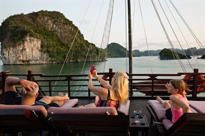 2D1N: Halong Bay 4-Star Cruise - Cave, Kayak, Swim, Meals - Onboard cooking class, Taichi, and sunset party