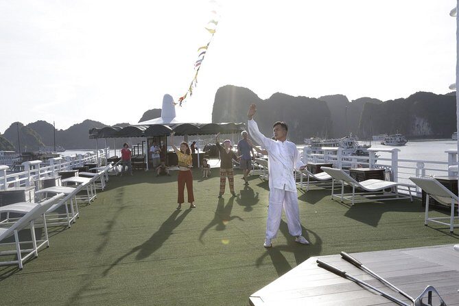3-Day Halong Bay Cruise on the Starlight - Price and logistics: where the value comes from