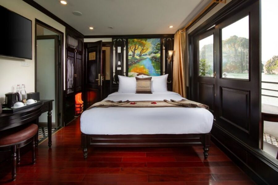 3 Day Hanoi - Ninh Binh - Halong Bay 5 Star Cruise & Balcony - The long transfer to Ha Long Bay is part of the story