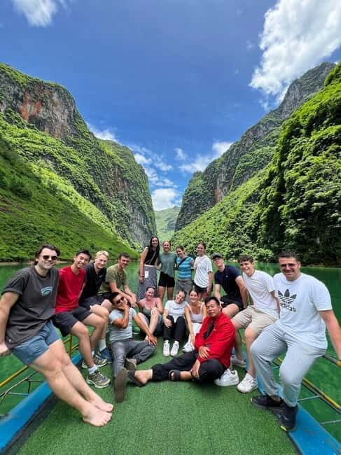 3-day Motorbike Ha Giang Loop Luxury Tour With Easy Rider - Day 1: Passes, Rice Terraces, and Dong Van’s Old-Town Feel