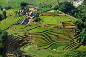 3-Day Trekking Adventure of Sapa from Hanoi - Stay Ta Van Village - Day 2: Bamboo paths to Giang Ta Chai with valley viewpoints