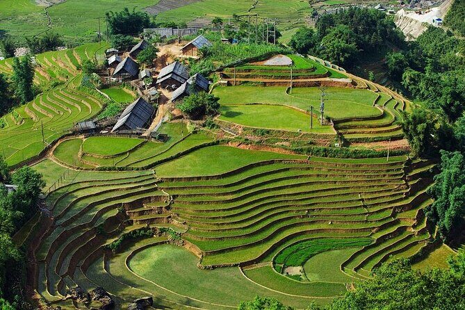 3-Day Trekking Adventure of Sapa from Hanoi - Stay Ta Van Village - Day 2: Bamboo paths to Giang Ta Chai with valley viewpoints
