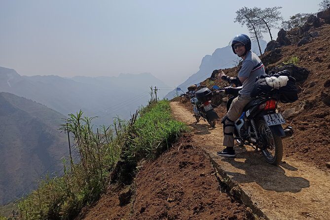 3D2N TOUR WITH EASYRIDERS 150cc (group 4-10Pax + private rooms) - Day 1: Leaving Ha Giang for Dong Van Geopark Views