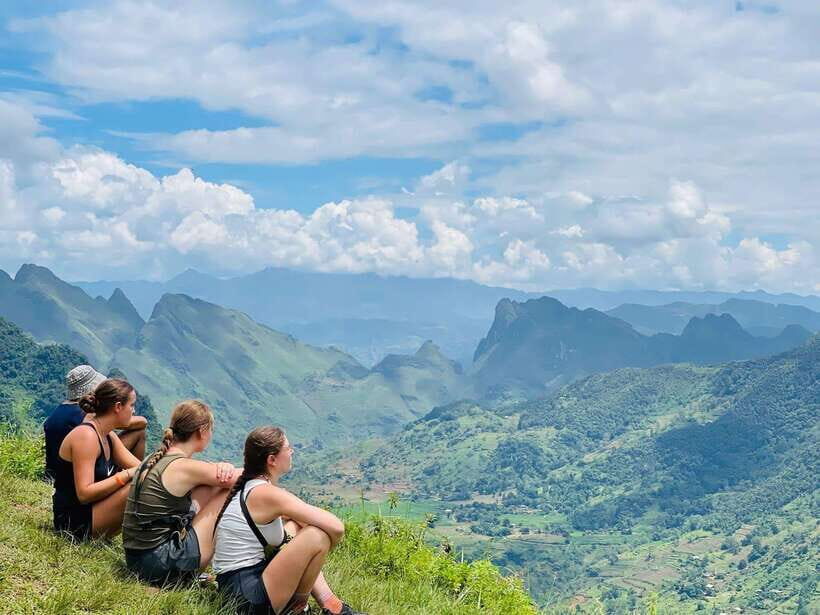 4-day Motorbike Ha Giang Loop Luxury Tour With Easy Rider - Hanoi to Ha Giang: the VIP bus rhythm you’ll actually feel