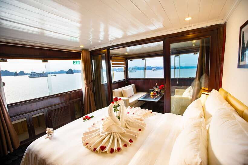 4-star Halong Paloma Cruise 2D1N Trip - Food on board and what you’re really paying for
