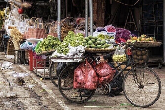 9-Day Tour of Vietnam with Airport Pick Up - Da Nang airport transfer and Saigon-style sightseeing
