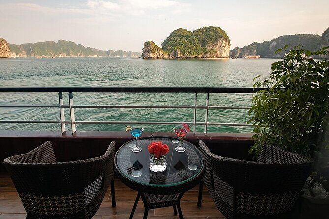 All-Inclusive 2 Day/1 Night Halong Luxury Cruise, Meals, Cave, Kayaking,Swimming - Sung Sot Cave: the big interior moment