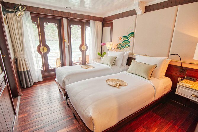 All Inclusive 3-Day 2-Night explore Ha Long Bay with Au Co Cruise - Day 2 kayaking day: Trinh Nu Beach and Cua Van floating village