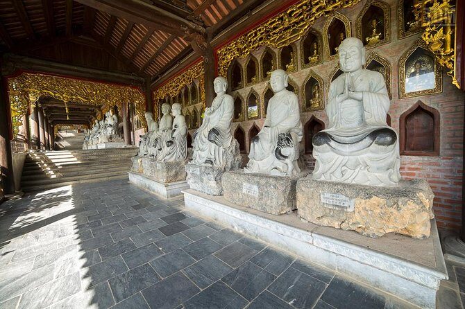 Bai Dinh Pagoda - Trang An boat trip - Mua cave mountain day tour: best selling - Bai Dinh Pagoda: the Southeast Asia heavyweight and the electric-car shortcut