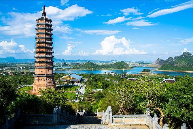 Bai Dinh Pagoda - Trang An boat trip - Mua cave mountain day tour: best selling - Lunch in Ninh Binh: a real meal with meat and vegetarian options