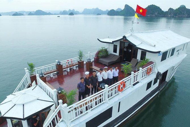 Bai Tu Long Bay Cruises Peaceful and Cozy Group Boat 2D1N - Vung Vieng floating village: quiet culture without the frantic pace