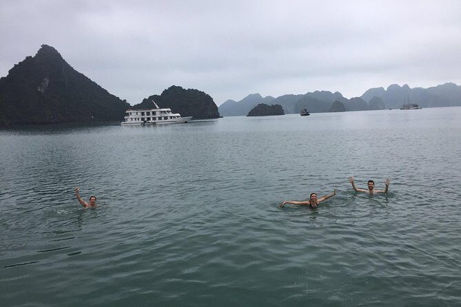 Bai Tu Long Bay Cruises Peaceful and Cozy Group Boat 2D1N - Check-in, cabin comfort, and what “cozy group boat” really means