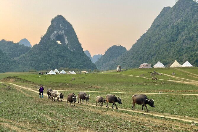 Ban Gioc Waterfall & Mt Angel Eye Full Day Trip with Easy Rider - Mount Angel Eye (Núi Thủng): the 50m hole mountain