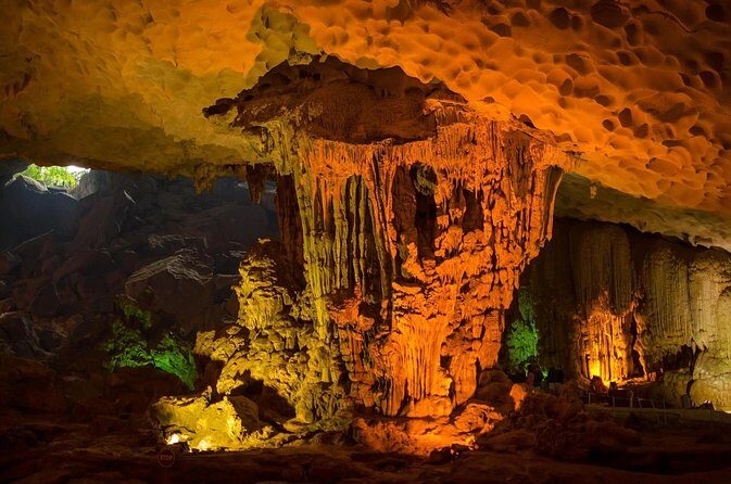Best Halong Bay Tour One Day On Luxury Cruise 6 Hours Cruising - Key Points at a Glance