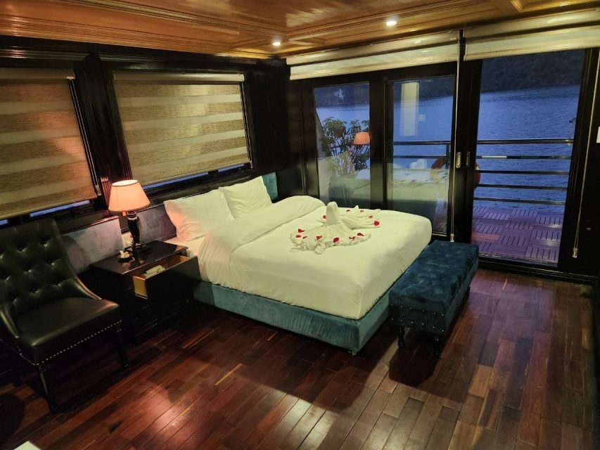 BestSeller - 2 Day 5-Star Overnight Cruise of Highest Safety - Food and value: when included meals actually help your trip