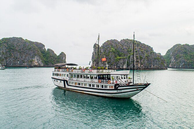 Day trip to Halong Bay from Hanoi - Lunch on board: good value plus an easy way to handle dietary needs