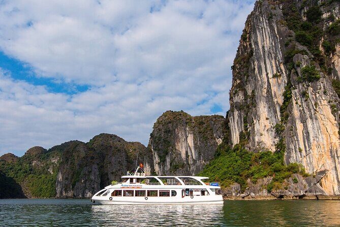 DELUXE Halong Cruise 1 Day Tour From Hanoi - Daily Operated - One-Day Halong Bay From Hanoi: The Real Value