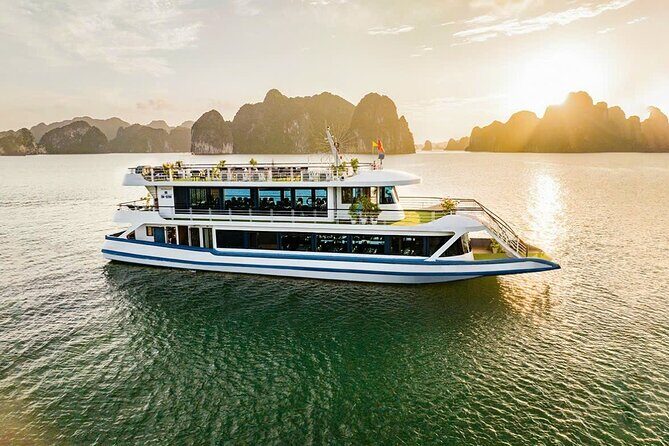 DELUXE Halong Cruise 1 Day Tour From Hanoi - Daily Operated - Luxury Option: Up to 7.5 Hours Toward Lan Ha Bay