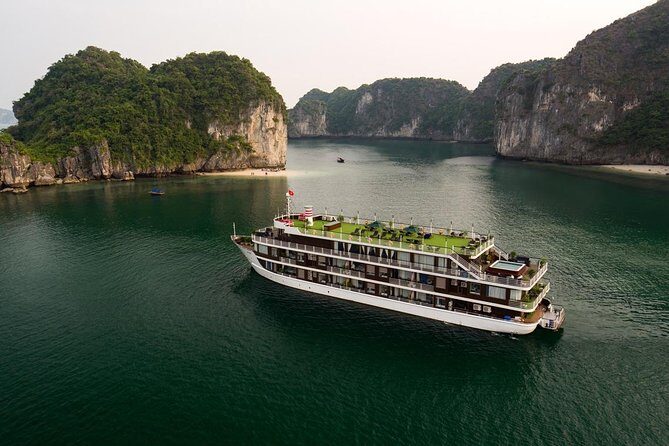 Doris Cruise 5 star cruise 2 days visiting Halong Bay Lan Ha Bay private balcony - Staff that actually makes a difference (especially with food)
