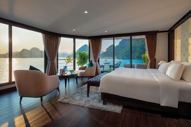 Erina Cruise 5-star cruise 2 day visit Lan Ha Bay private balcony - Service, staff, and the names you’ll hear onboard