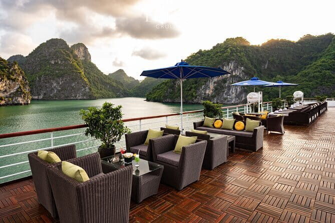 Erina Cruise 5-star cruise 2 day visit Lan Ha Bay private balcony - Lunch, check-in, and the onboard setup you’ll actually notice