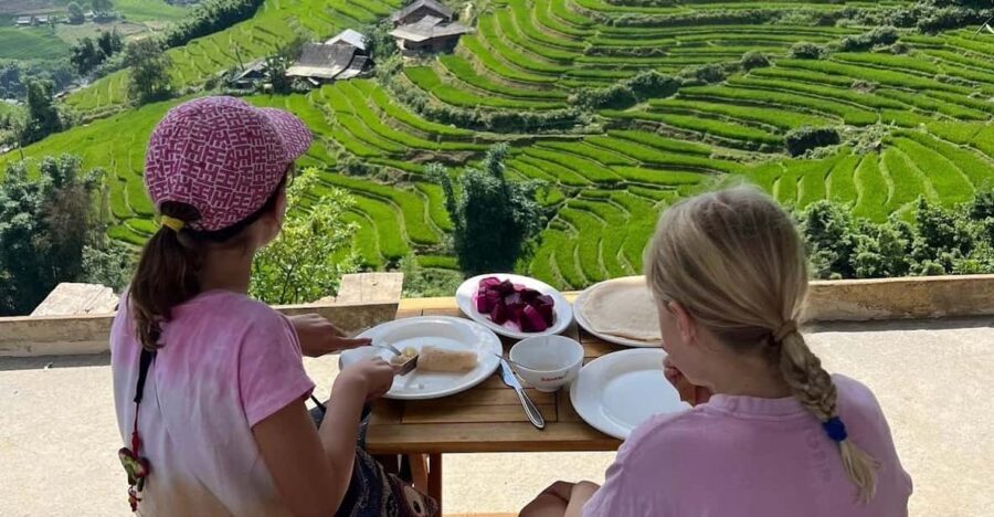 EXPLORE SAPA: 2D1N TREKKING & HMONG CULTURE WITH DINH - Homestay night in Ta Van: cooking class, kids, and a real welcome