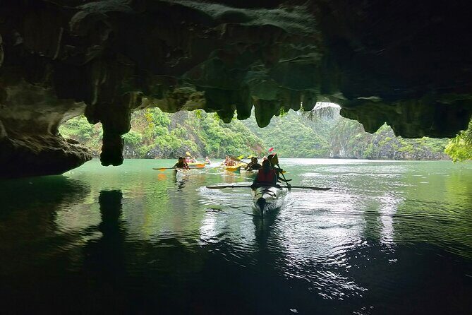 From Ha Noi/Cat Ba: Full-Day Cruise to Lan Ha bay - Ha Long Bay - Lunch onboard: included seafood, chicken, and a real vegetarian option