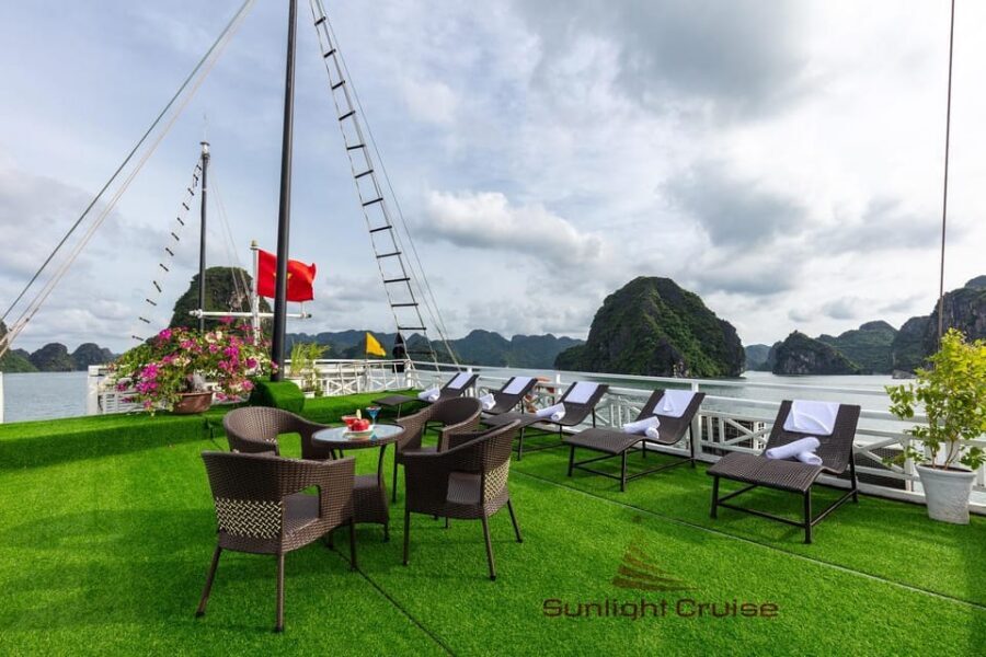 From Hanoi: 2-Day Ha Long Bay Boat Tour - Day 2 Morning: Early Start, Breakfast, Then Luon Cave