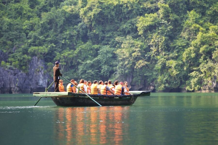 From Hanoi: 2-Day Ha Long Bay Tour with Ninh Binh and Cruise - Mua Cave viewpoint: the 500-step payoff