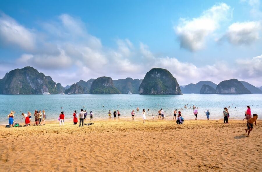 From Hanoi: 2-Day Ha Long Bay Tour with Ninh Binh and Cruise - Day 2 begins early: Hanoi to Ninh Binh by limousine