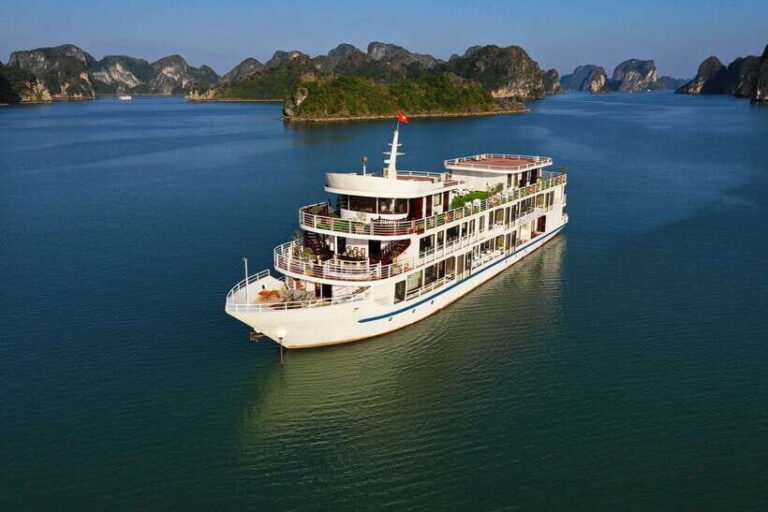 From Hanoi: 2-Day Halong Sapphire Cruise with Balcony Cabin - Day 1 on Lan Ha Bay: seafood lunch and a no-frills first cruise