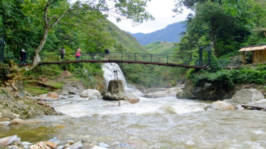 From Hanoi: 2-Day Overnight Sapa Tour by Limousine - Price and Value: What $150 Gets You in Real Costs