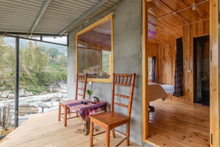 From Hanoi: 2-Day Sapa Cultural Exchange Tour with Homestay - Day 2: 4 km trek, bamboo forest, bridge views, and red Dzao villages