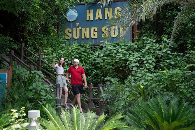 From Hanoi: 2D1N Ha Long Bay Deluxe Cruise with Bus Limousine - English guide + small group: smoother days than the big-bus model