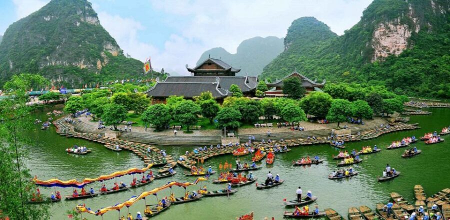 From Hanoi: Bai Dinh, Trang An, and Mua Cave Full-Day Tour - What to wear and pack: small choices that save your day