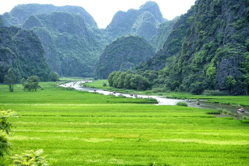 From Hanoi: Full-Day Ninh Binh Highlights Small Group Tour - Timing and What to Do With a Long 11-Hour Day