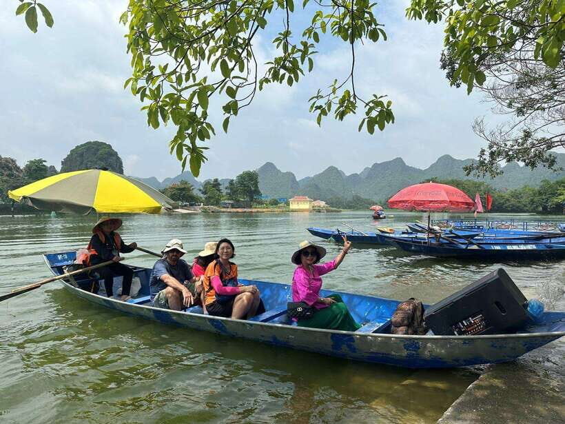 From Hanoi: Full-Day Perfume Pagoda Group Tour with Lunch - The drive to Dong Bac: comfort for a long day