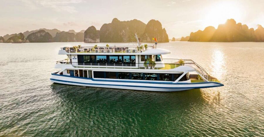 From Hanoi: Ha Long Bay 5-star Day Cruise with Buffet Lunch - What to pack (so the day feels easy instead of annoying)