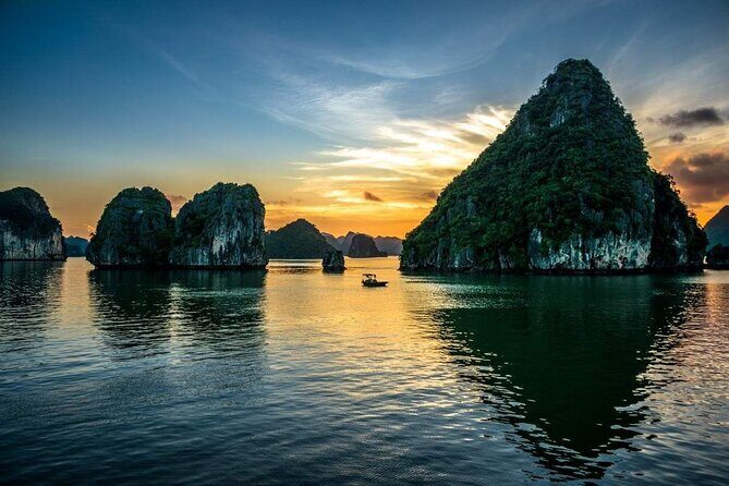 From Hanoi: Ha Long Bay Day tour 4-Star with Kayaking - Luon Cave by Kayak (or Sampan): How to Choose What Fits You