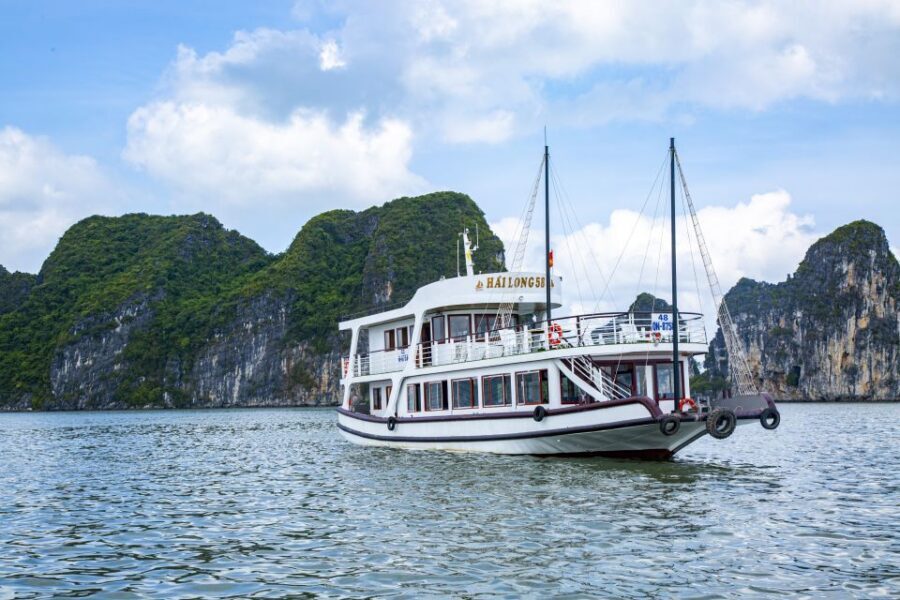 From Hanoi: Ha Long Bay Save-Cost Tours - Big & Small Groups - Luon Cave: kayaking or bamboo boat in a slower pocket of Halong Bay