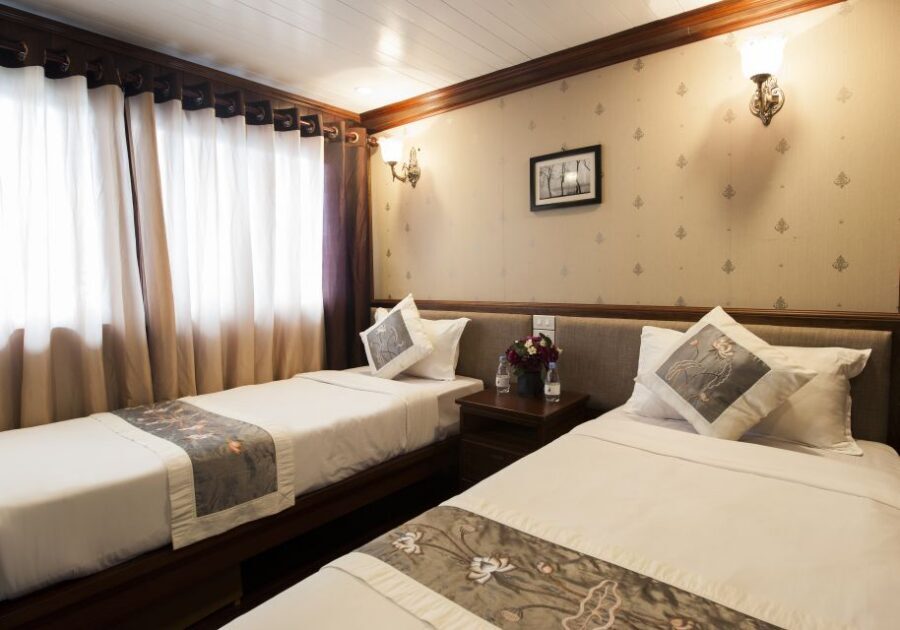 From Hanoi: Halong Explorer 3-Day Deluxe Cruise - Entering the World Heritage Core: What This 3-Day Ha Long Bay Cruise Delivers